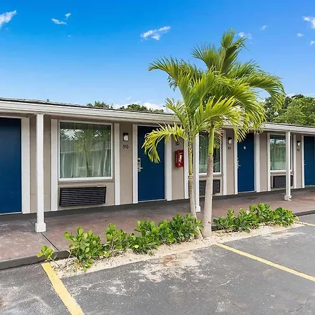 Tl Kissimmee Hotel
